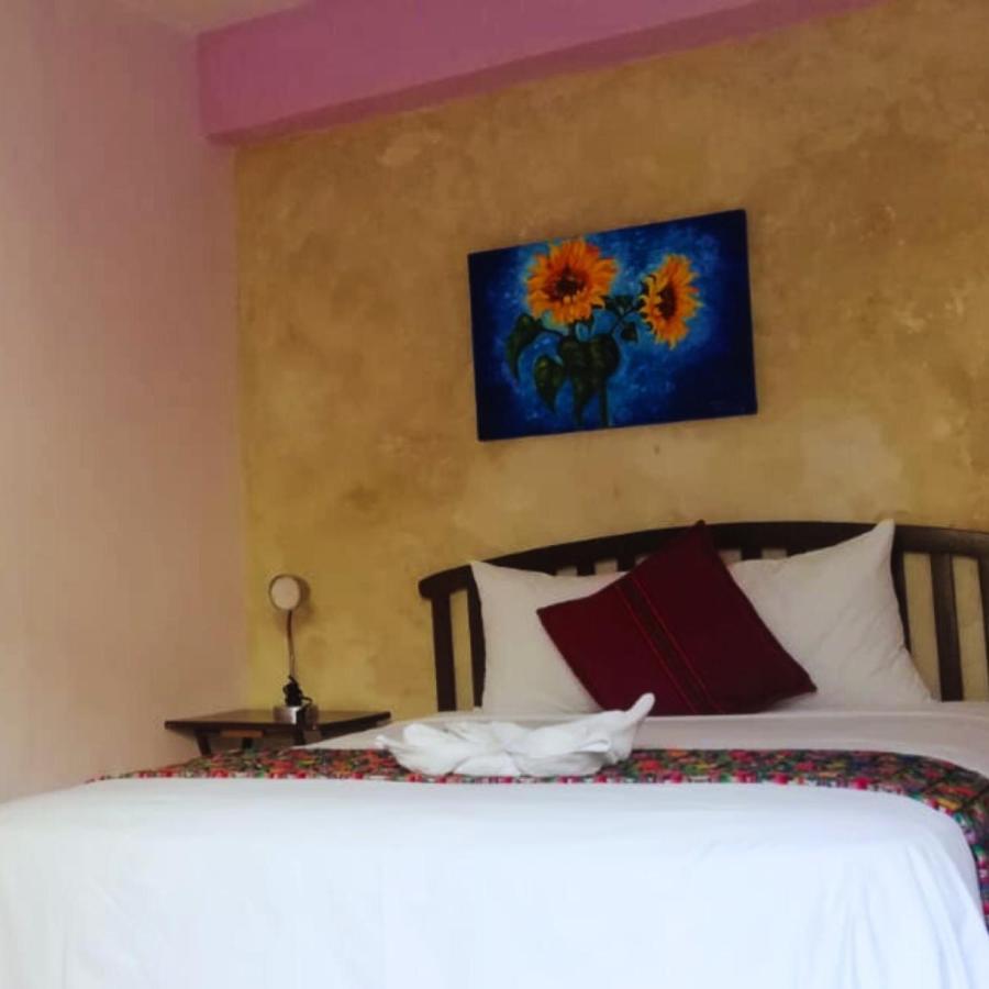 Balamku Hotel Petit Campeche Bagian luar foto